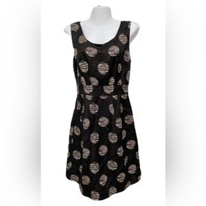 Banana Republic Black Polka-Dot Fitted Dress With Side Pockets. Size 8P;Back Zip